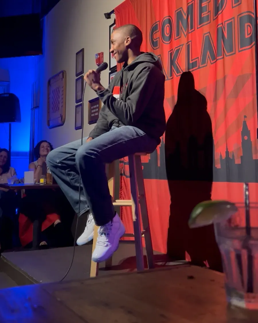 McKinley Malbrough III performing stand-up at Comedy Oakland